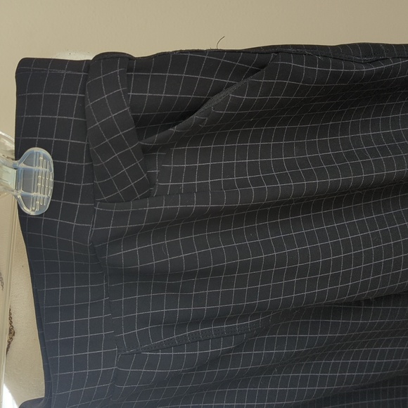 Pants - Picture 4 of 6